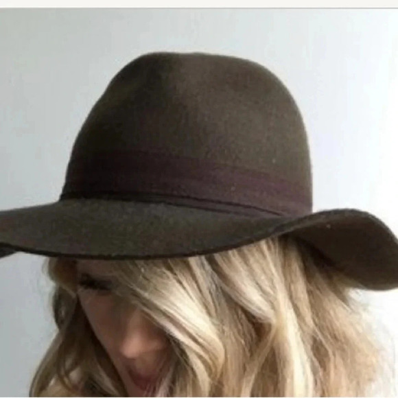 Biltmore by Madewell Black 100% Wool Floppy Brim Fedora Hat main image 5